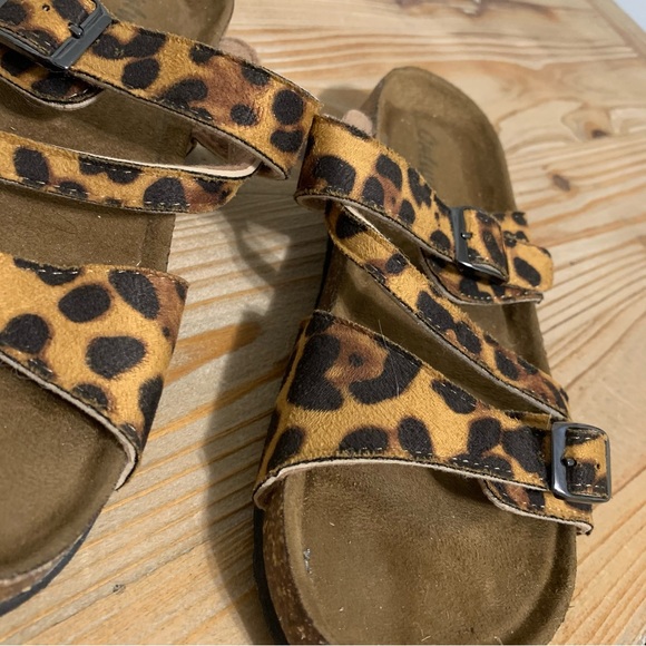 Women’s Brown & Tan Ontwoods Leopard Print Sandals - Picture 3 of 6